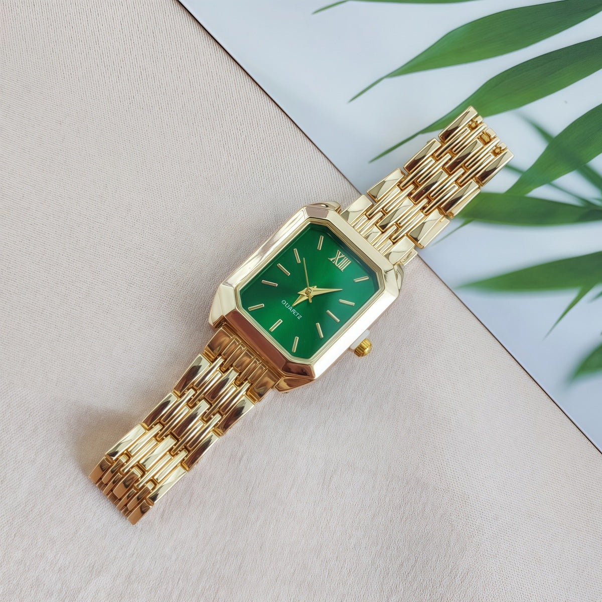 Elegant Time™ Montre Femme – Cadran Rectangulaire Couleurs Variées