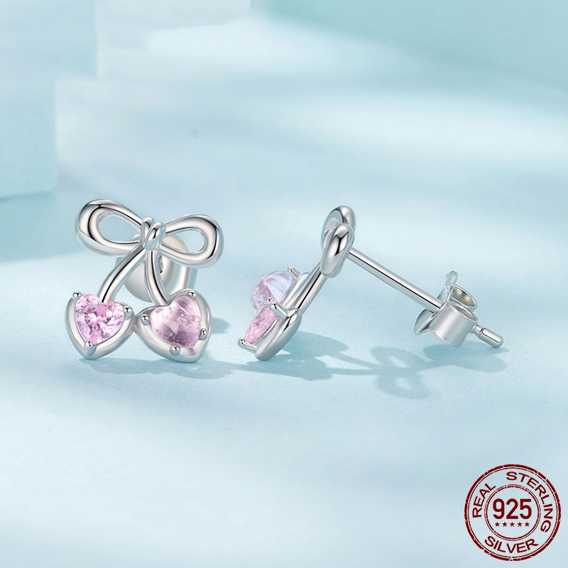 CHERRY BLUSH™ – Boucles d’Oreilles Cerise avec Pierre Rose en Argent 925