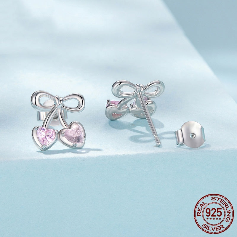 CHERRY BLUSH™ – Boucles d’Oreilles Cerise avec Pierre Rose en Argent 925